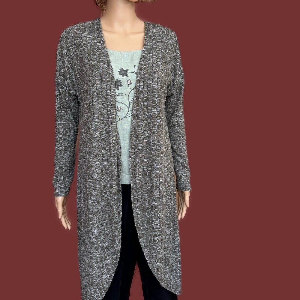 Women French Laundry Long Sleeved Duster Cardigan, Knitted in Green - Size M EUC